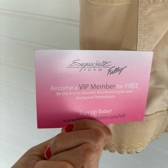 Exquisite Form Wireless Longline Bra with Front Closure 36D NEW - Picture 9 of 13